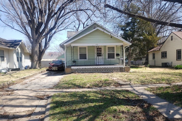 626 NE Grattan St Topeka, KS 66616, Shawnee County