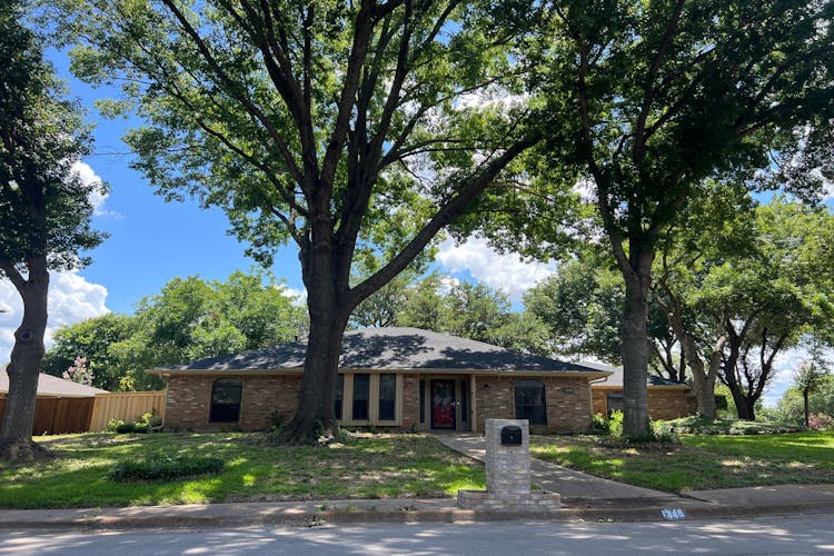 1349 Thunderbrook Drive Desoto, TX 75115, Dallas County