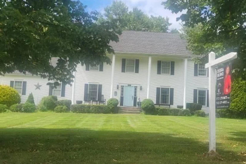 17 Sanford Road