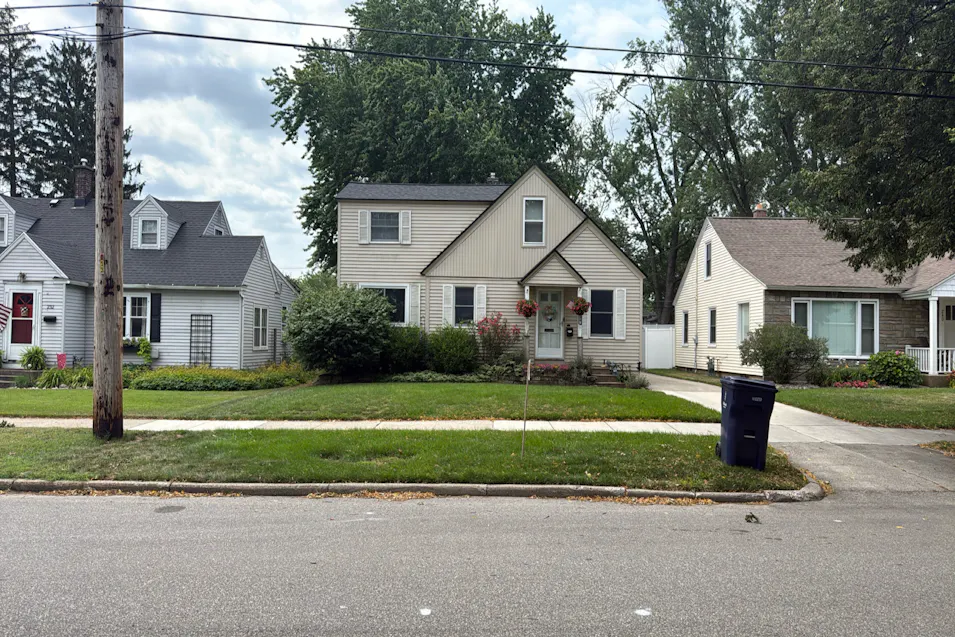 234 W 22nd St Holland, MI 49423, Ottawa County