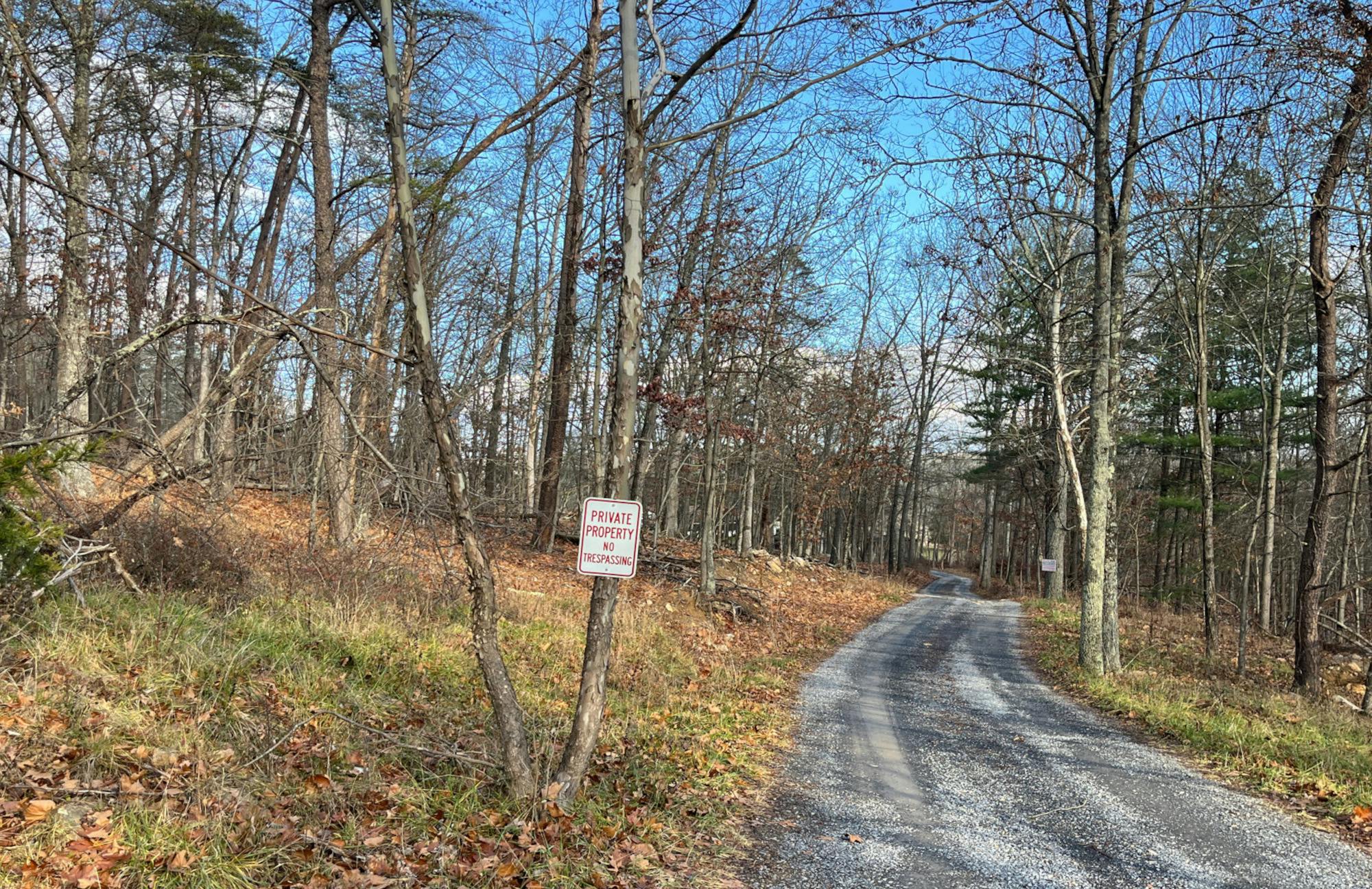 Majestic Knoll Ln, Capon Bridge, WV 26711