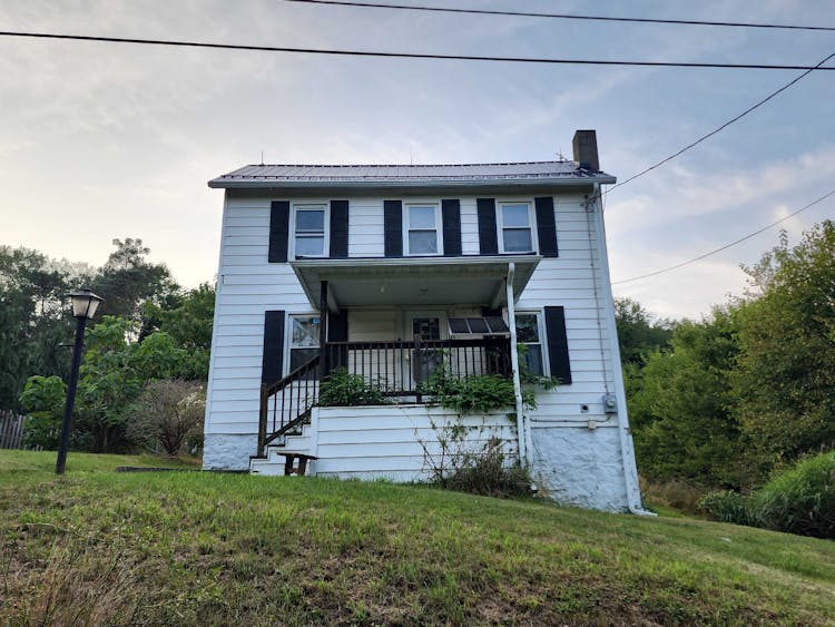 386 Steele Corner Rd Northern Cambria, PA 15714, Cambria County