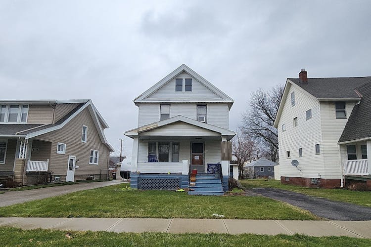 3018 Russell Ave Parma, OH 44134, Cuyahoga County