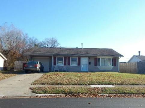 Gruen Dr, Springfield, OH 45505