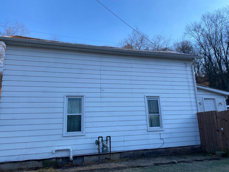 10 Township Road 306, Hammondsville, OH, 43930, USA