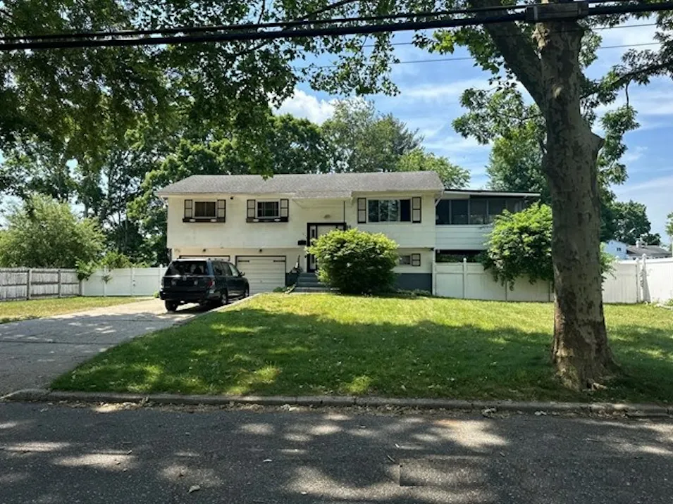 218 Newberry St Brentwood, NY 11717, Suffolk County