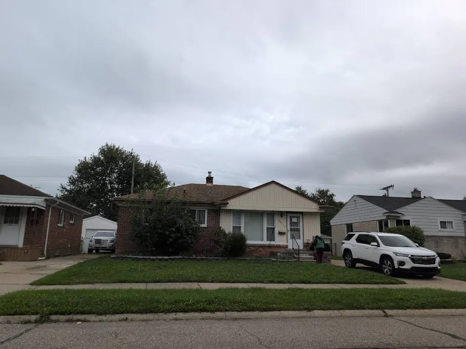 26130 Fernwood St Roseville, MI 48066, Macomb County