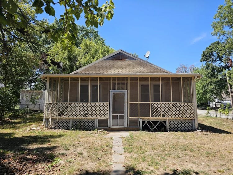 503 S West St Mount Vernon, MO 65712, Lawrence County