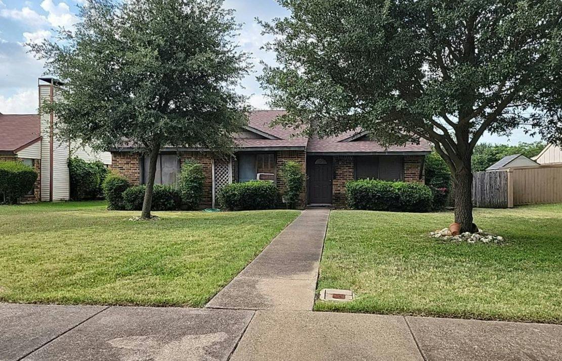 Cedar Run Dr, Duncanville, TX 75137