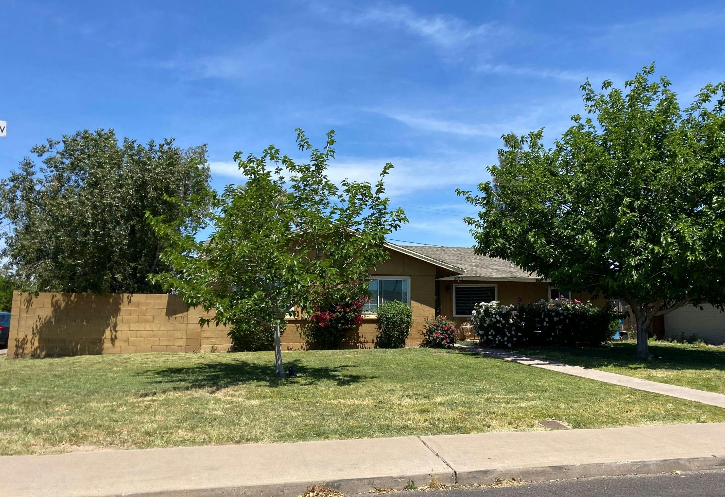 Virginia Ave, Phoenix, AZ 85009