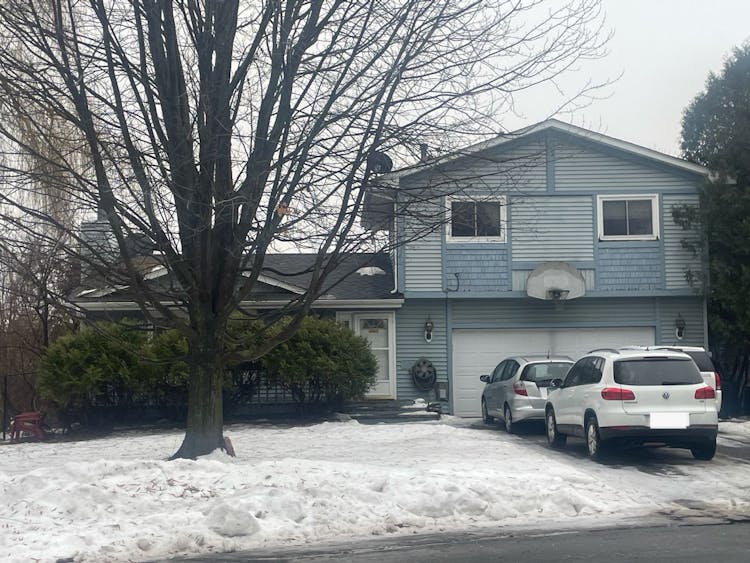 7040 Redwing Lane Chanhassen, MN 55317, Carver County