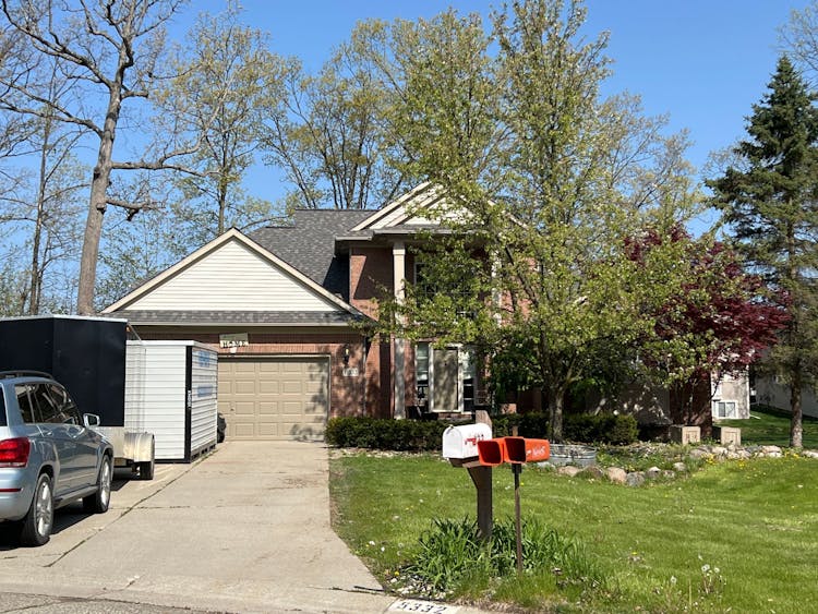 5332 Sandalwood Ct Grand Blanc, MI 48439, Genesee County