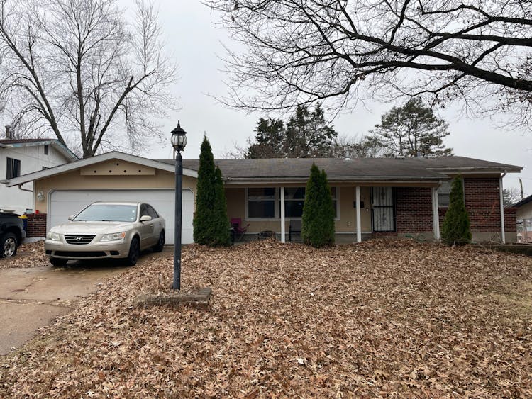 2542 Hackman Dr Saint Louis, MO 63136, St. Louis County