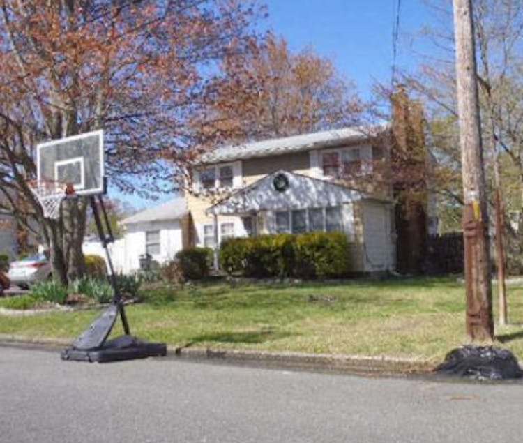 16 Buick Dr, Selden, NY, 11784, USA