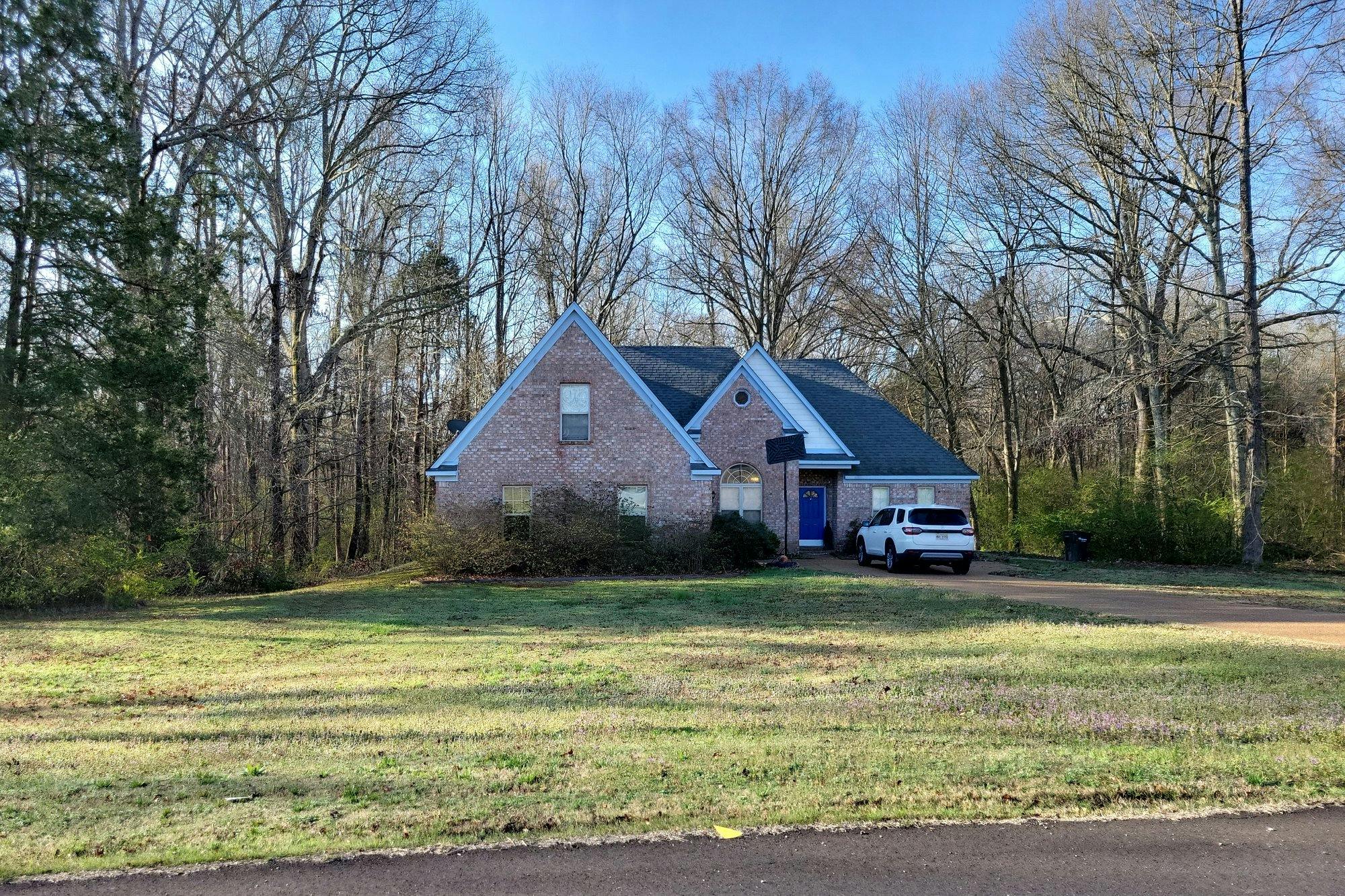 Centerline Roper Loop, Byhalia, MS 38611 #1
