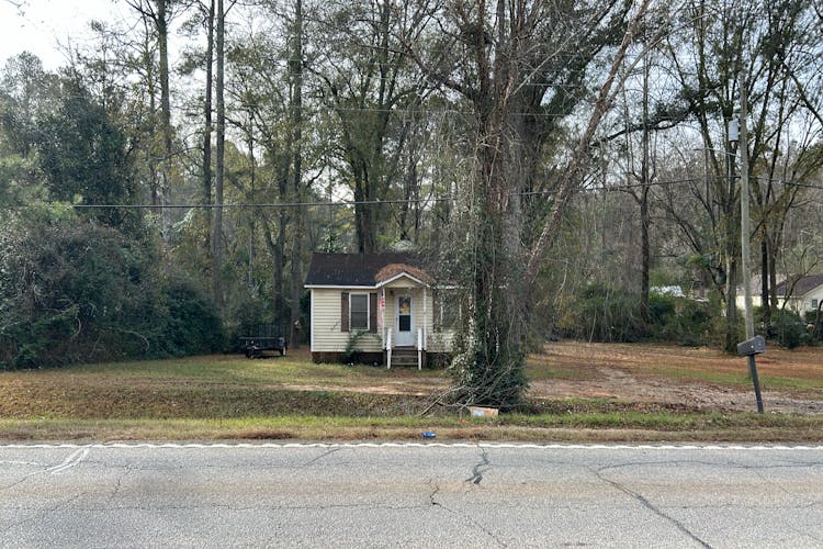 2451 Roanoke Rd Lagrange, GA 30240, Troup County