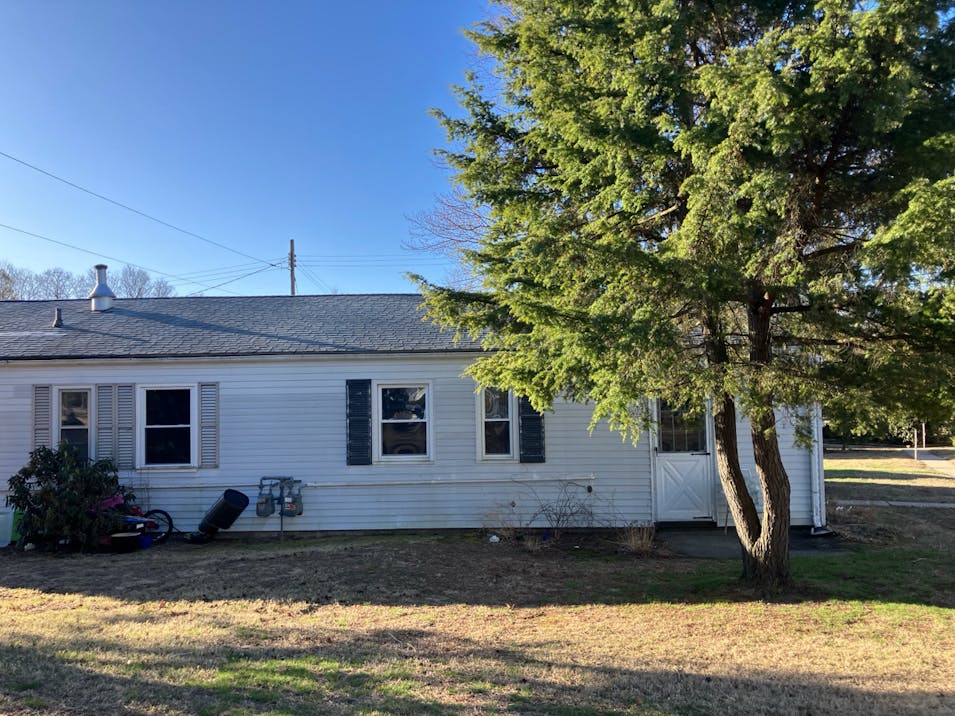 26 Hayes Rd 26 Windsor Locks, CT 06096, Hartford County