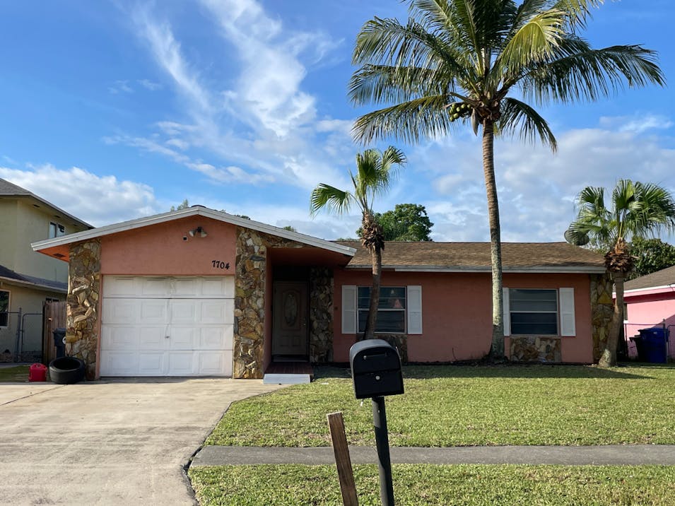 7704 SW 8th Ct North Lauderdale, FL 33068, Broward County