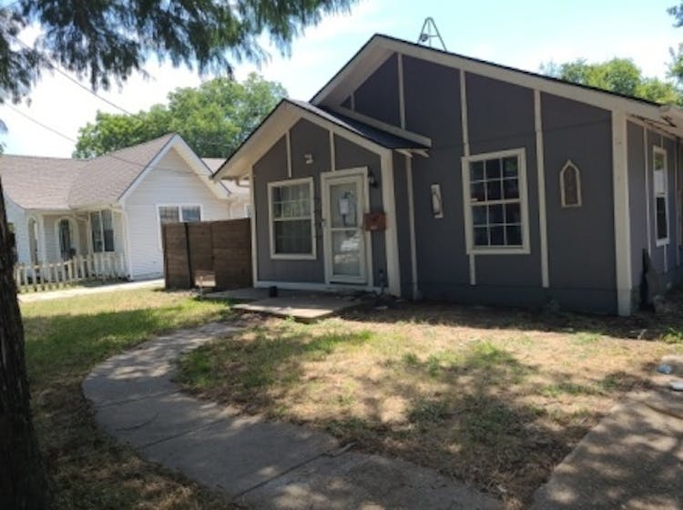 1507 N Preston St Ennis, TX 75119, Ellis County