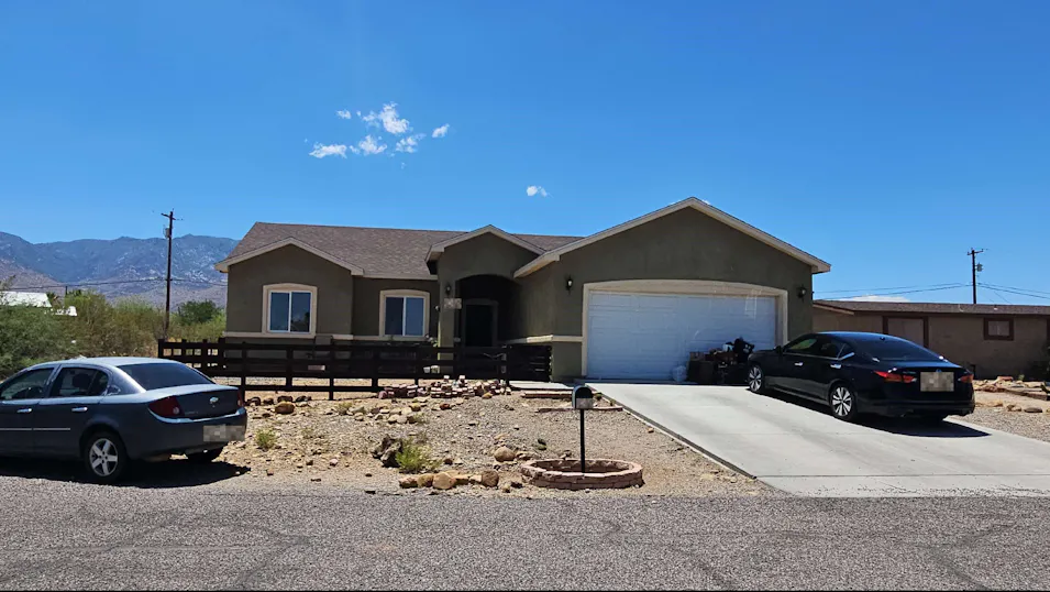 934 W Mohawk Dr Safford, AZ 85546, Graham County