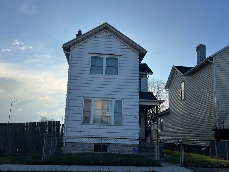 86 Pioneer St Dayton, OH 45405, Montgomery County