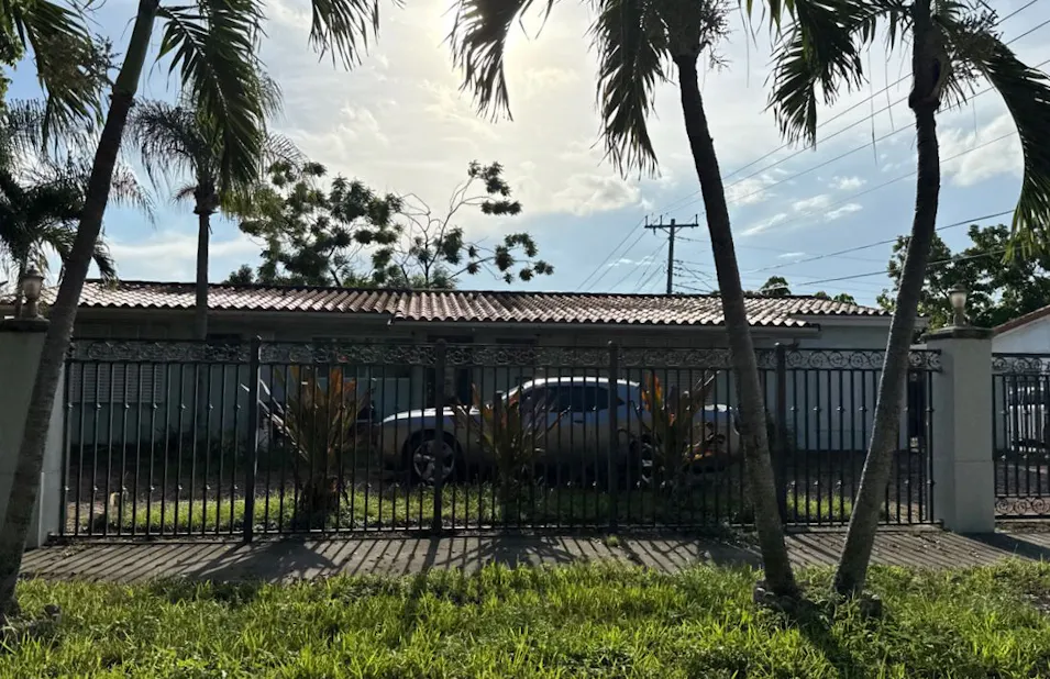 5060 SW 94th Ave Miami, FL 33165, Miami-Dade County