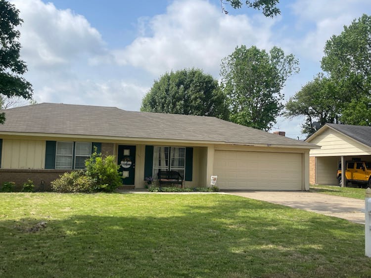 131 Fitzhugh St Leland, MS 38756, Washington County