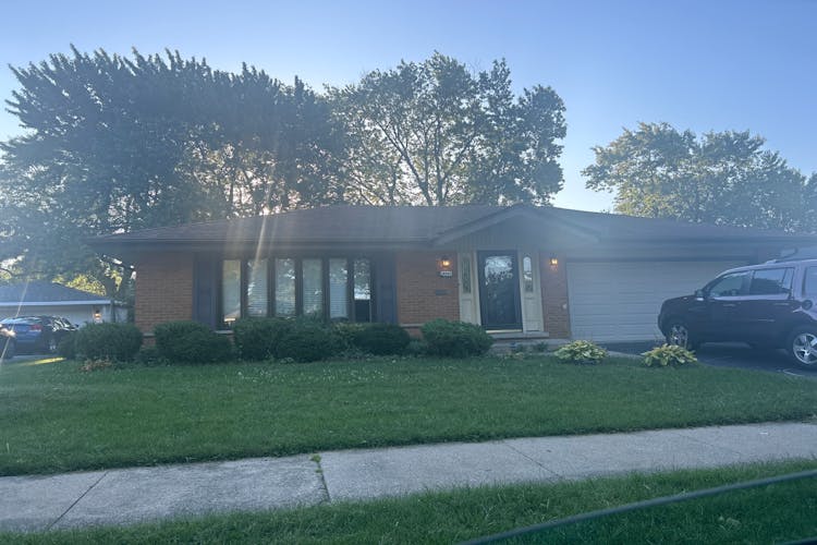 16941 Parkside Avenue South Holland, IL 60473, Cook County