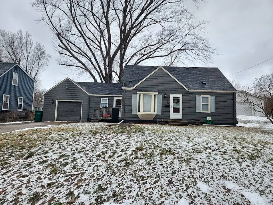 3821 Yates Avenue N Crystal, MN 55422, Hennepin County