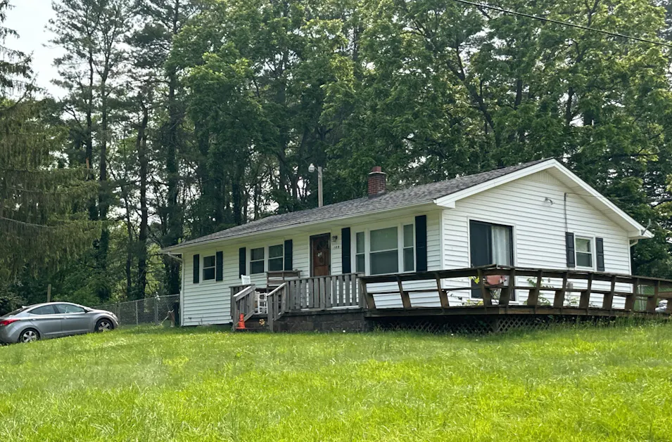 109 President Jackson Rd Max Meadows, VA 24360, Wythe County