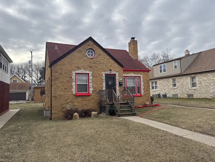 4859 W Fond Du Lac Ave Milwaukee, WI 53216, Milwaukee County