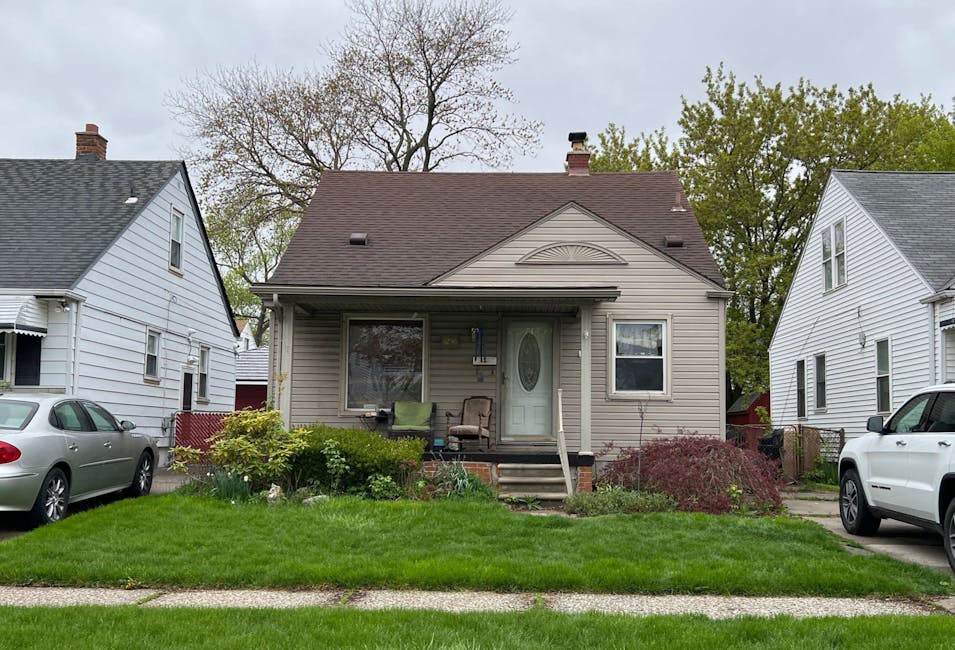 4230 Longtin Ave Lincoln Park, MI 48146, Wayne County