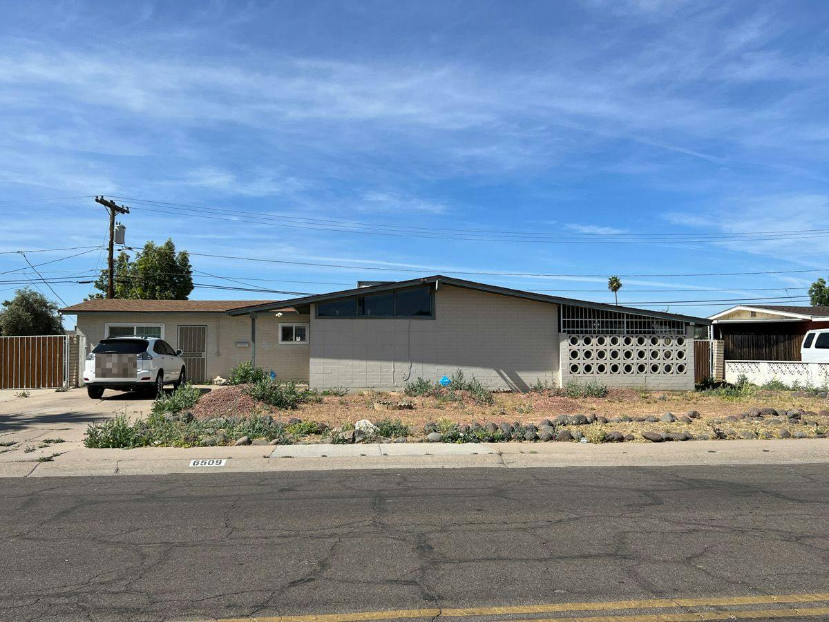 Colter St, Glendale, AZ 85301 #1