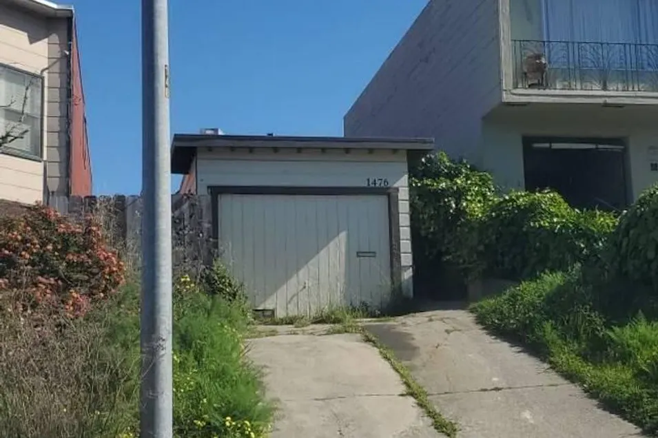 1476 Oakdale Ave San Francisco, CA 94124, San Francisco County