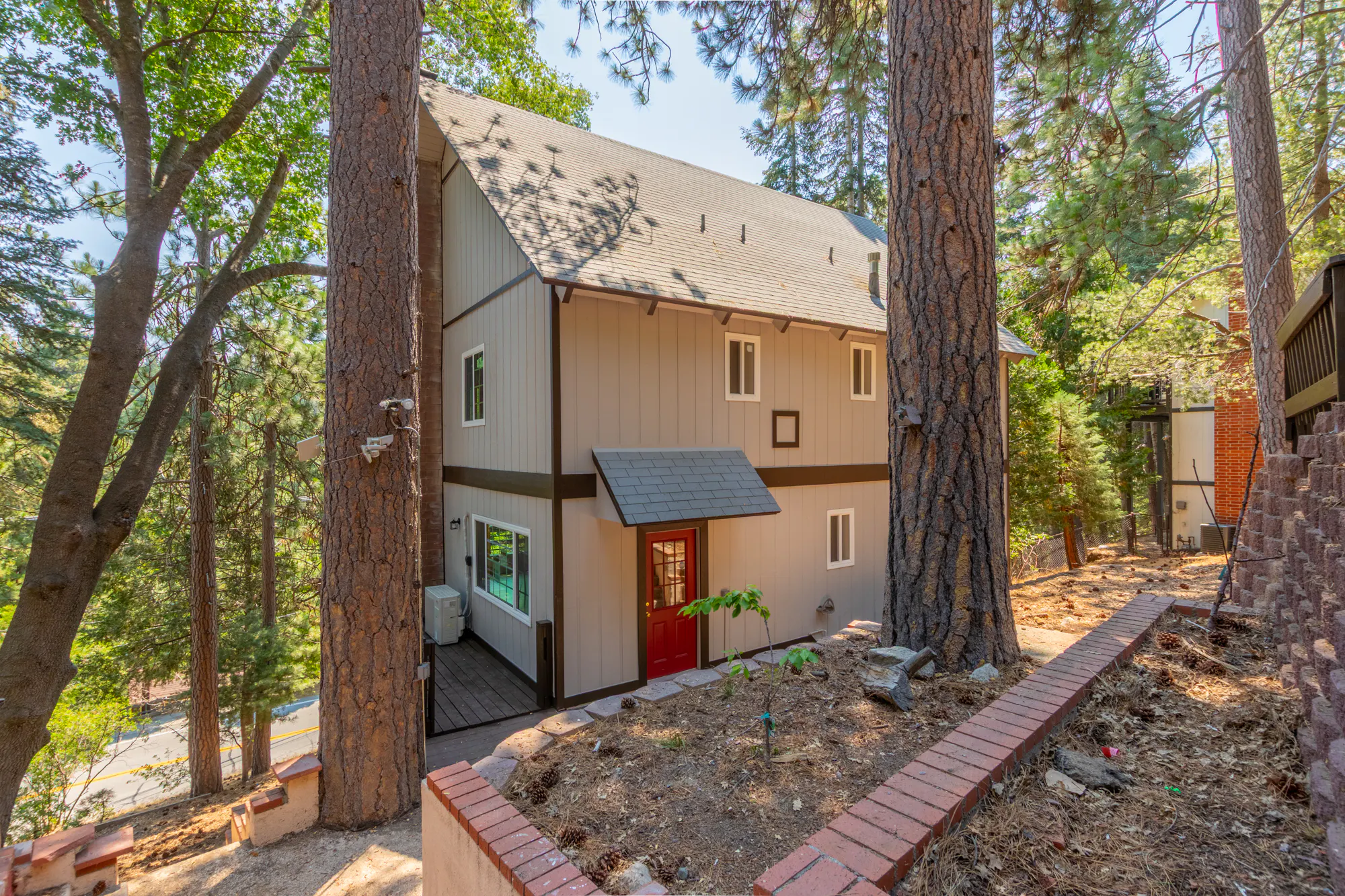 260 South Fairway Dr, Lake Arrowhead, CA 92352, San Bernardino County