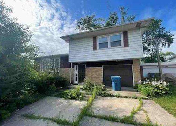 146 Pleasant Dr Chicago Heights, IL 60411, Cook County