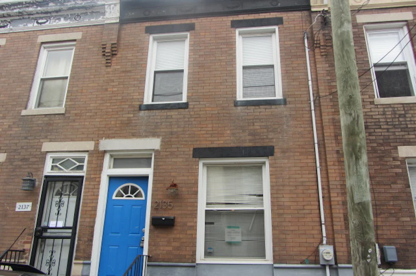 2135 Sigel St