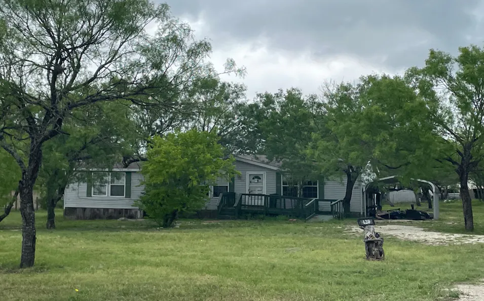 120 County Rd 3823 San Antonio, TX 78253, Medina County