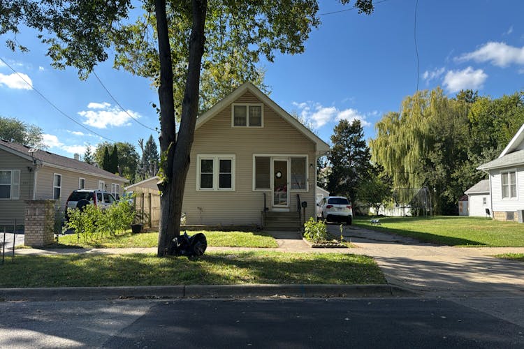 741 Hinman Street Aurora, IL 60505, Kane County