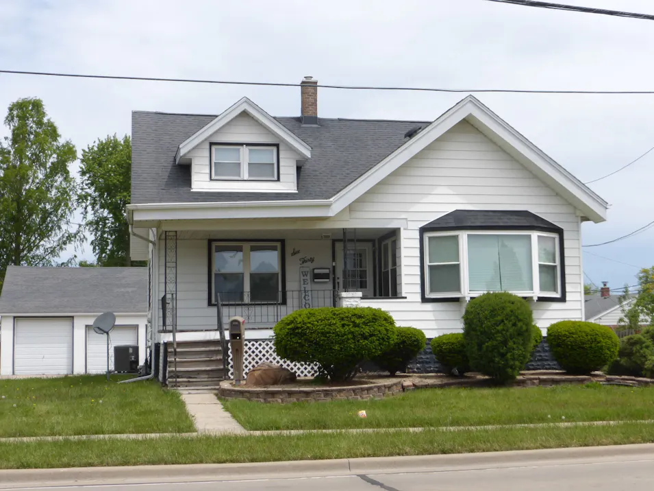 630 E 170th St South Holland, IL 60473, Cook County