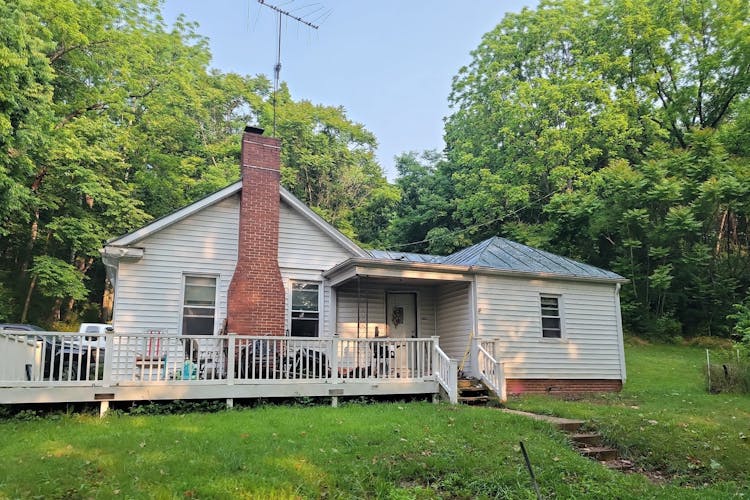 180 Rockfish Rd Waynesboro, VA 22980, Augusta County