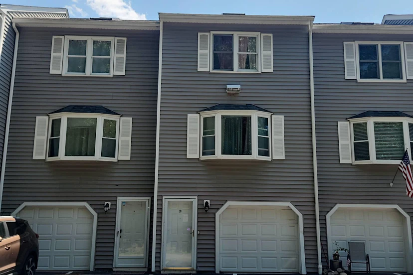85 Tennis Plaza Road, Unit No. 10