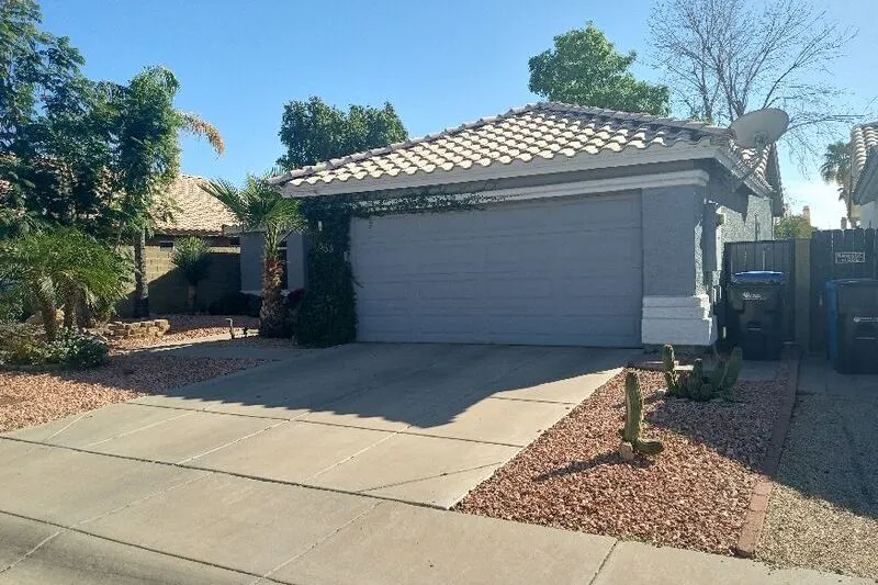 Hononegh Dr, Phoenix, AZ 85050