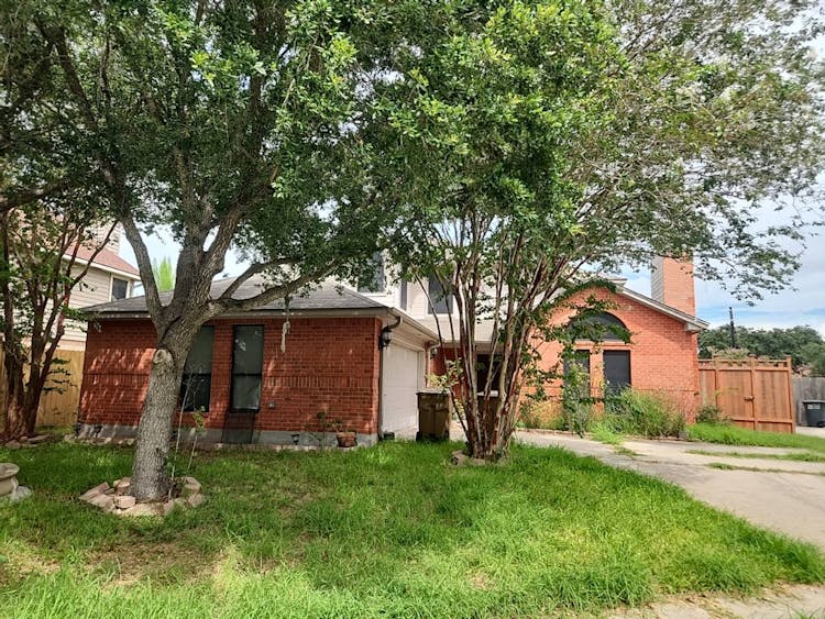 7206 Eastphal Ct Corpus Christi, TX 78413, Nueces County