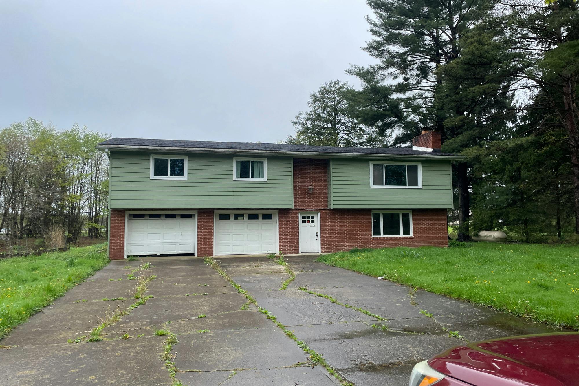 Gilliland Rd, Linesville, PA 16424