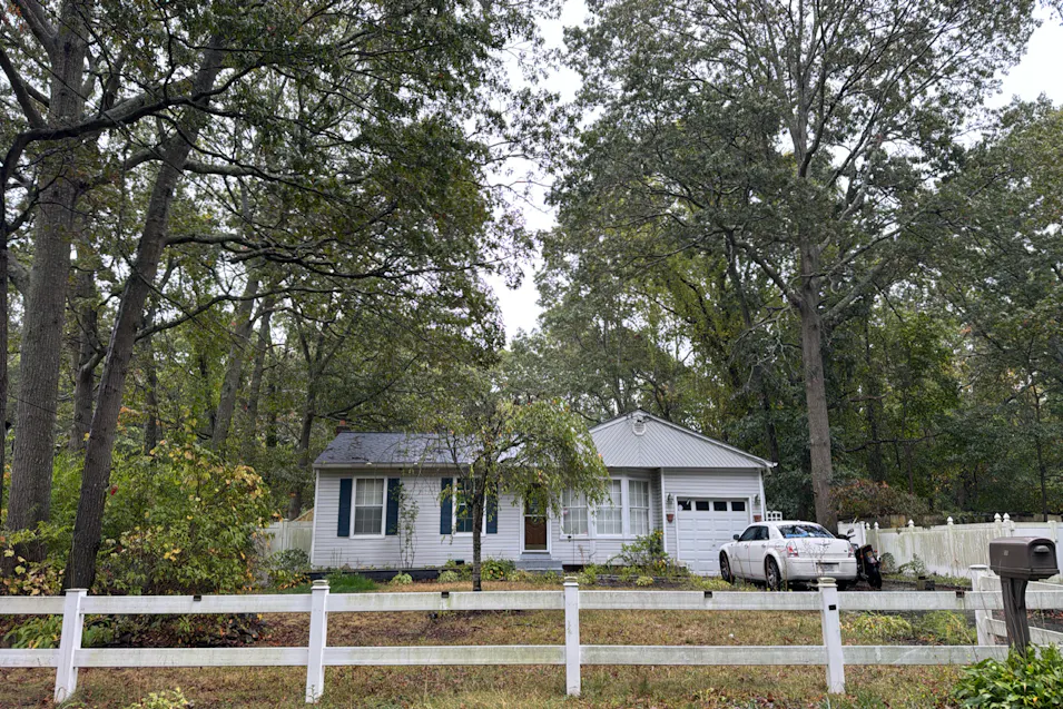 254 Auborn Avenue Shirley, NY 11967, Suffolk County