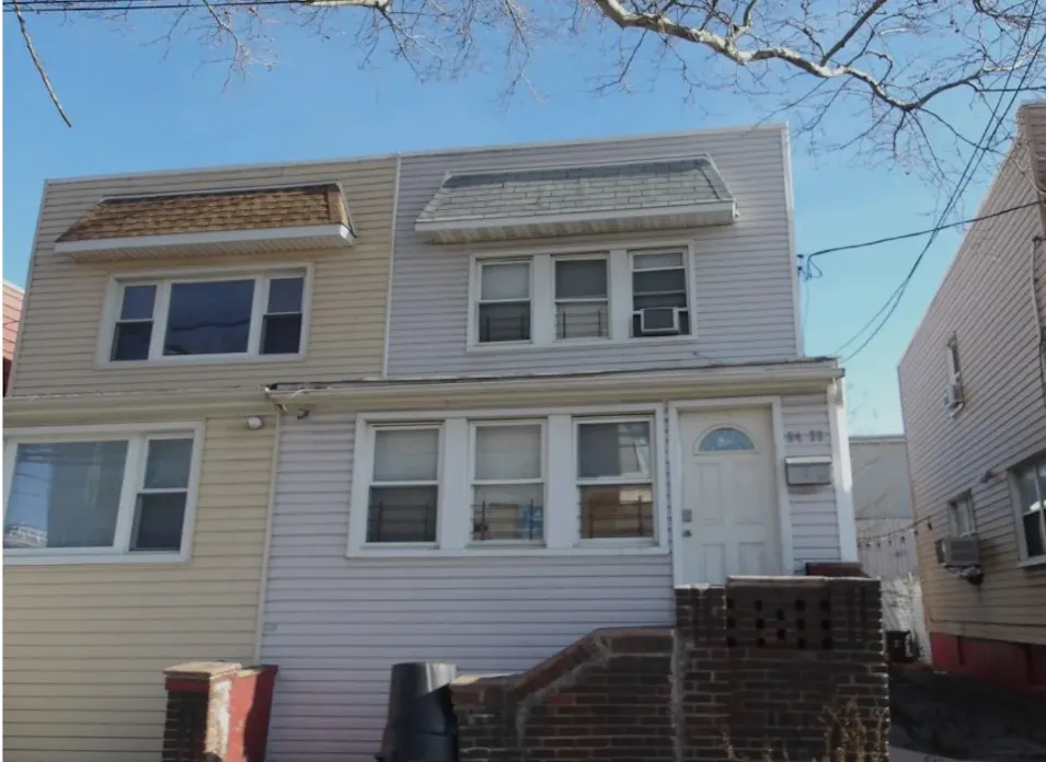 5433 44Th St Maspeth, NY 11378, Queens County