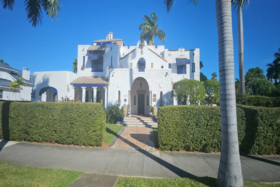 1055 Hollywood Bv Hollywood, FL 33019, Broward County