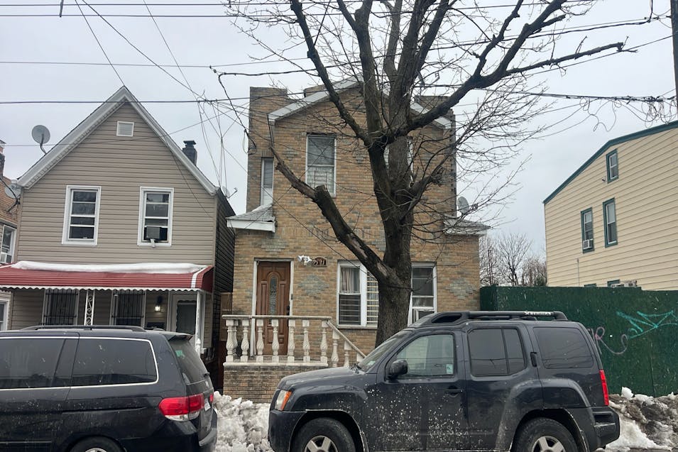 9521 87th Street Ozone Park, NY 11416, Queens County