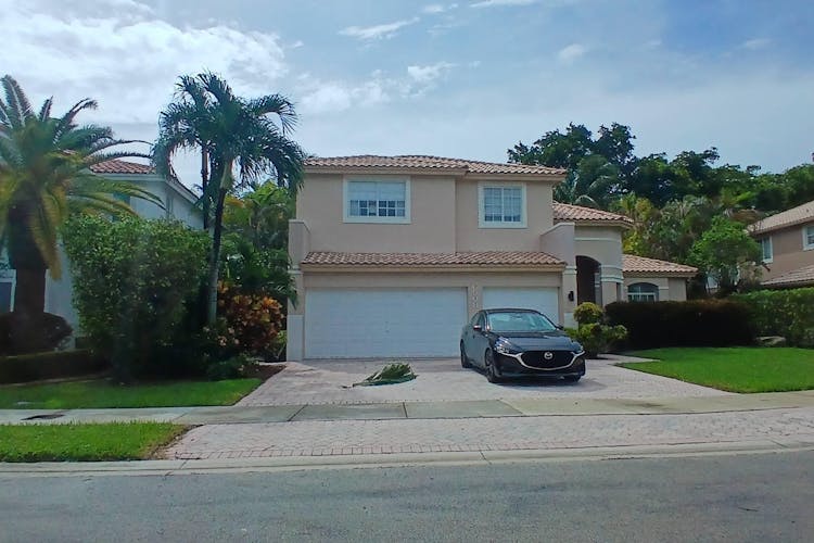 6508 NW 113th Pl Doral, FL 33178, Miami-Dade County